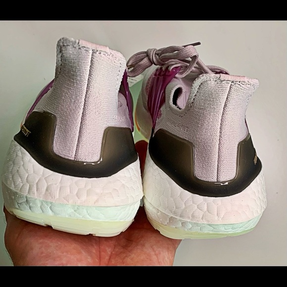 ❌SOLD🎁Adidas Ultraboost ‘ Iced Purple’ 21 Womens 6.5 NEW. - Picture 9 of 11